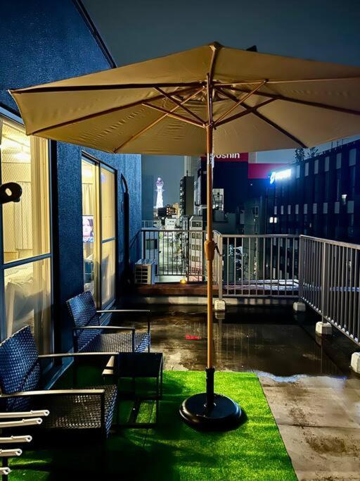 黒門市場 なんば徒歩10分 広々としたバルコニースペース 最大9名様 Osaka Exterior foto
